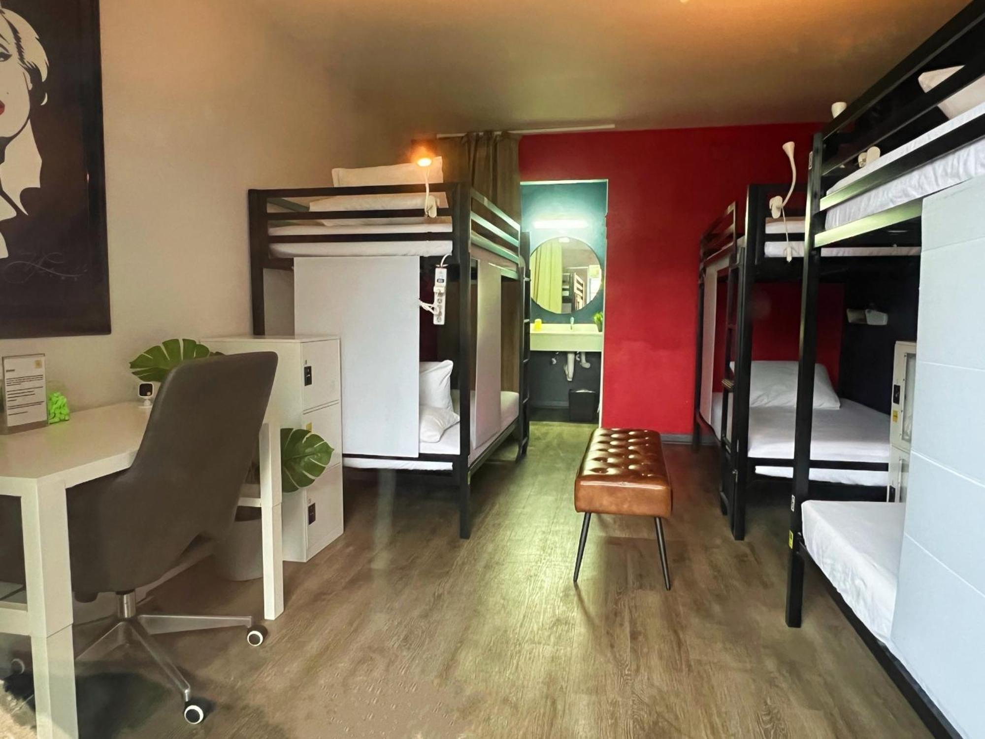 Hostel Bposhtels Houston